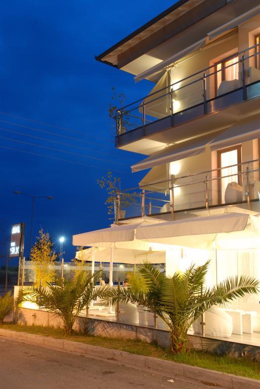 The Silk Hotel Paralía Exterior foto